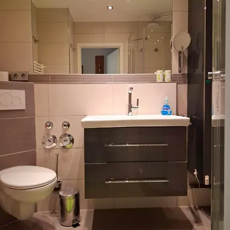 Apartamento Mit Pool Haus Enere Au *