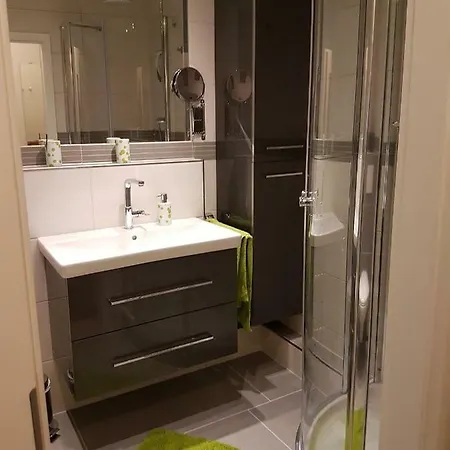 Mit Pool Haus Enere Au *