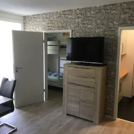 Mit Pool Haus Enere Au